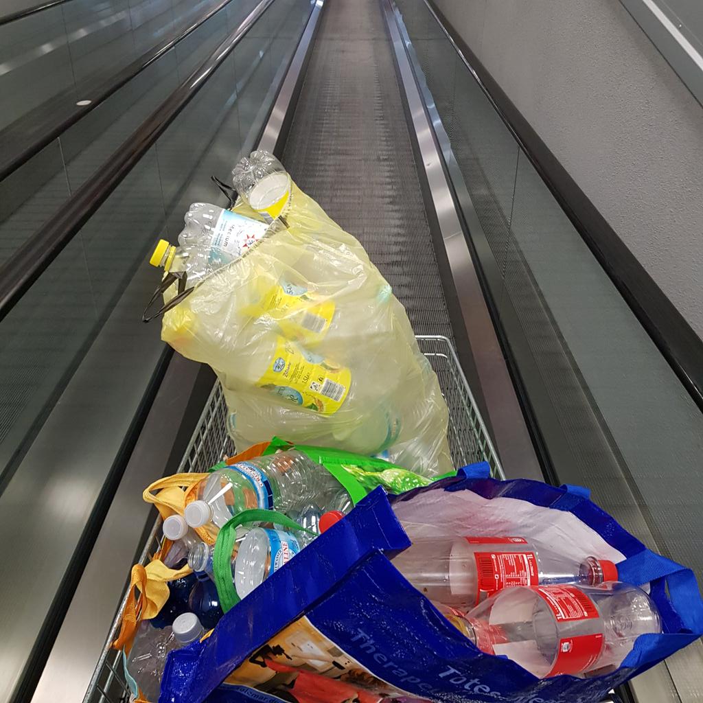 SerkMasterFlash tweet media