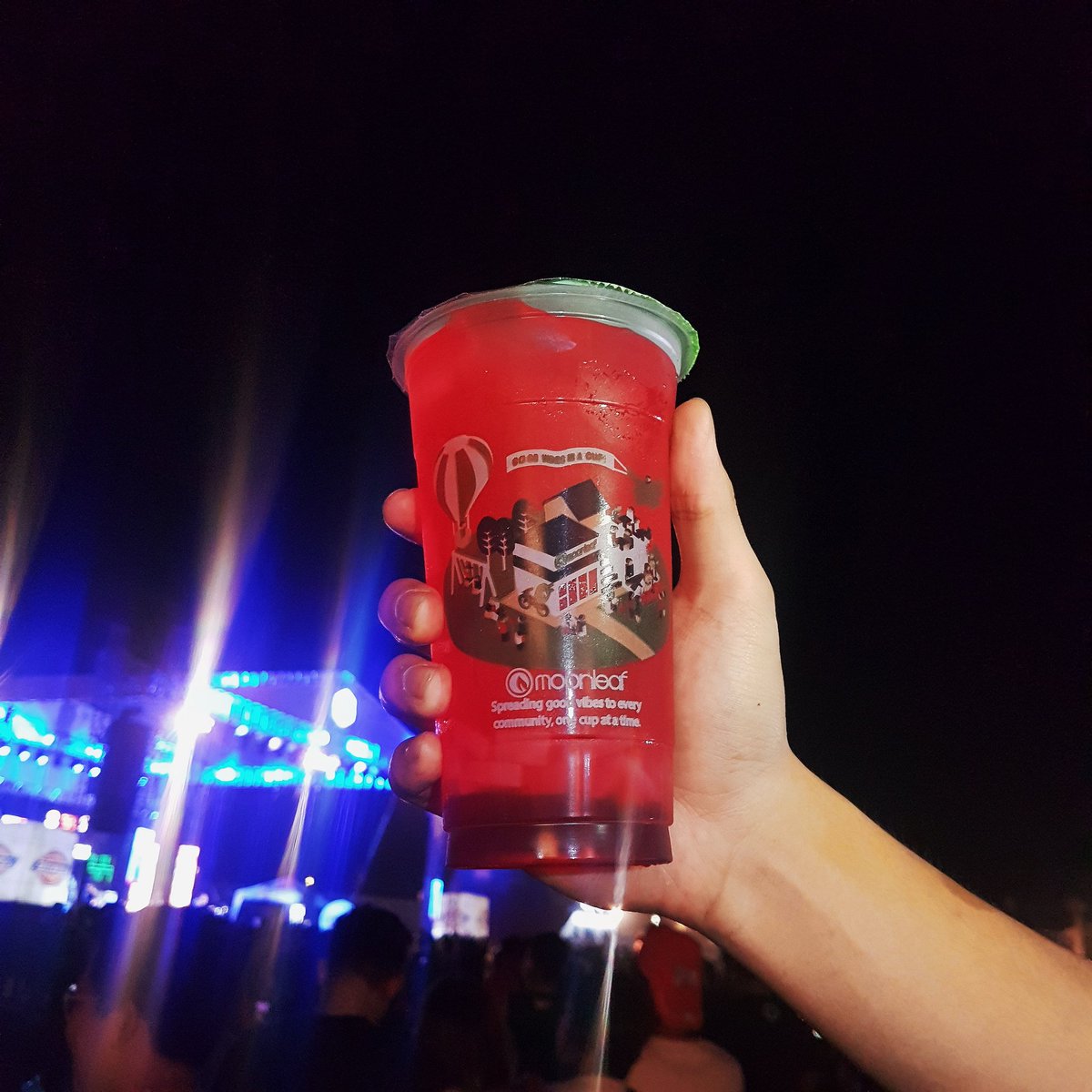 moonleafteashop's tweet photo. Having too much fun at the #UPFair2019, and feeling a bit thirsty?
WE GOTCHU, FAM! π
Just drop by our booth (left side facing the stage) and get your #GoodVibesInACup! ππ
#REVSaturday
#UPFair
#RakNRally https://t.co/RKVHcC0QBB