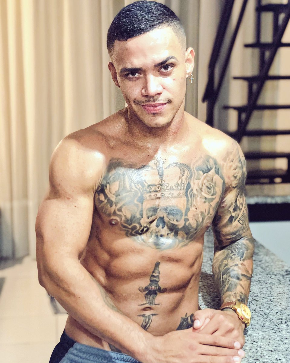 MC Kapela tweet media