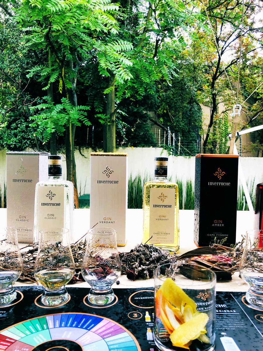 TrueLoveMag's tweet photo. Fun fact: @Makro_SA has a wide variety of premium wines, whiskeys and gin. Today we’re enjoying @Inverroche 👌🏾#finestcollection #casacrease https://t.co/mFvh6m9lqN