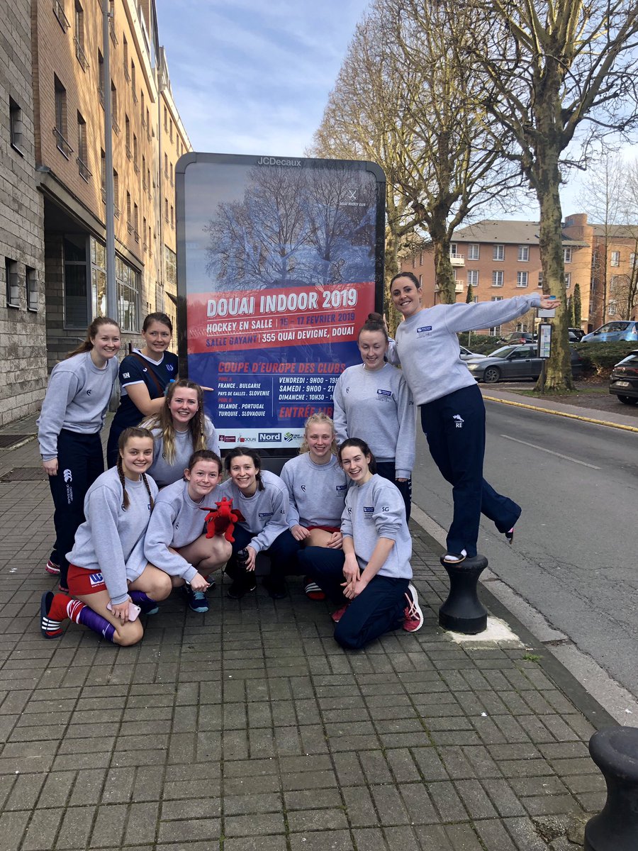 Team walk around Douai before facing the Irish at 17:40 #gosaints