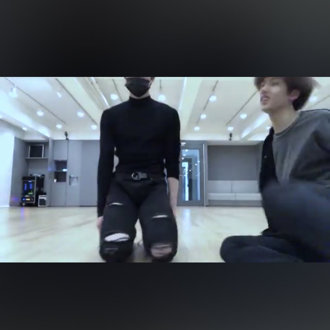 lijm__'s tweet photo. กูลืมบทสวดมนต์ ลืมว่าเคยมีศาสนา https://t.co/J1kops2Pwa