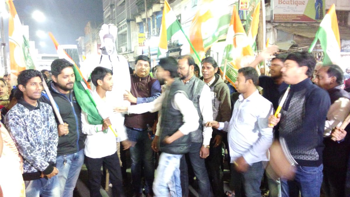 A rally organised by Tripura youth congress today in protest against sponsoring terrorism in Kashmir by Pakistan. Effigy of Pakistan PM Imran Khan has been burnt by youth congress and congress activist.@RahulGandhi @BhupenKBorah @PradyotManikya @WithPGV @smrutirlenka @rajdib69