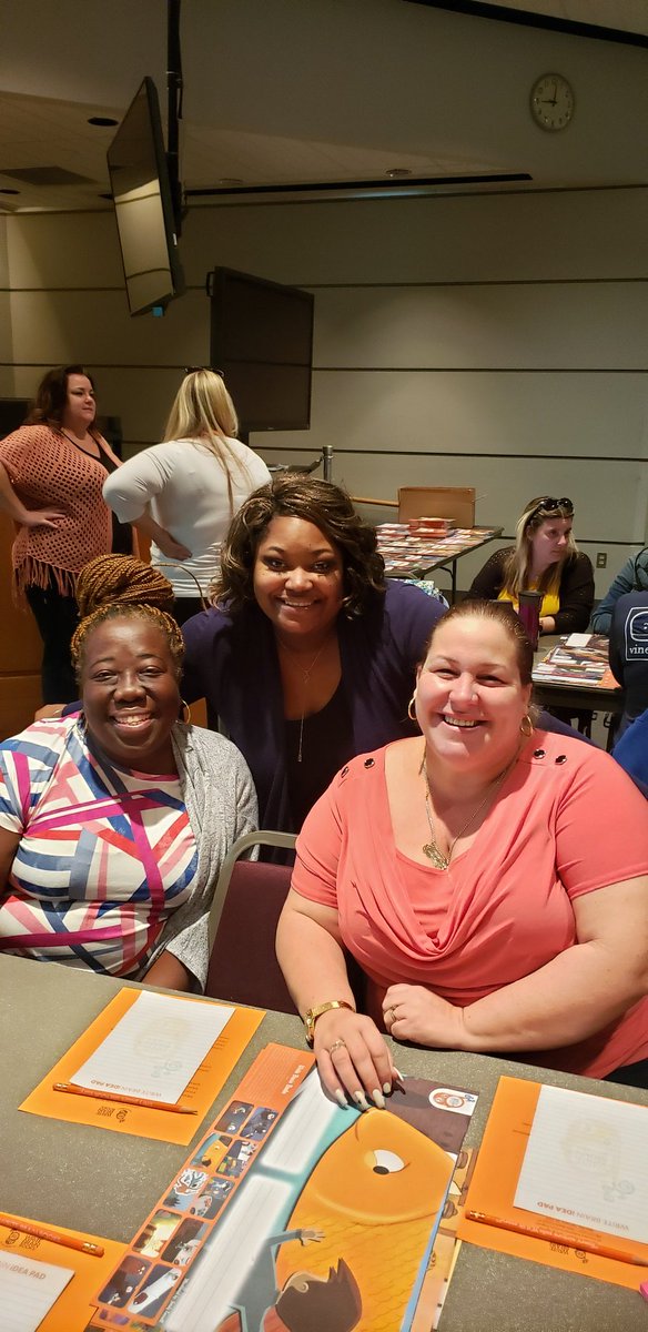 21stCCLCPBC's tweet photo. WRiTE BRAiN TRAINING is Happening for our newest @21stCCLCPBC schools!! What an adventure to inspire our kids to be published authors! @WriteBrainBooks @SDPBCProfDev https://t.co/1MJGRHEPAs