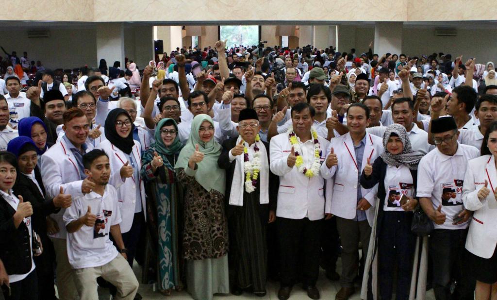Kiyai_MarufAmin's tweet photo. Terima kasih pada warga Jawa Barat...Sore ini saya menghadiri Pelantikan dan deklarasi yang di wakili 27 Kabupaten pengurus Barnus (Barisan Nusantara) se Jawa Barat  ditambah dukungan dari 11 komunitas dari Jawa Barat. 16/02/2019 https://t.co/Wqq1f4oUXC