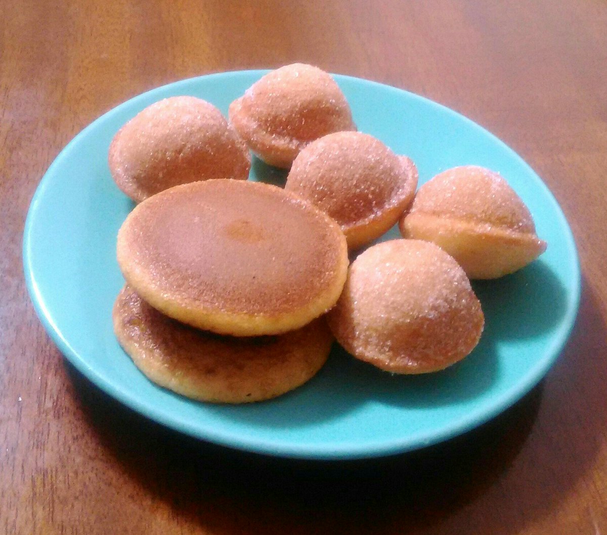 鈴カステラとミニどら焼き 無印良品 食べて寝ます ひうち棚のイラスト 鈴カステラとミニどら焼き 無印良品 食べて寝ます ひうち棚のイラスト
