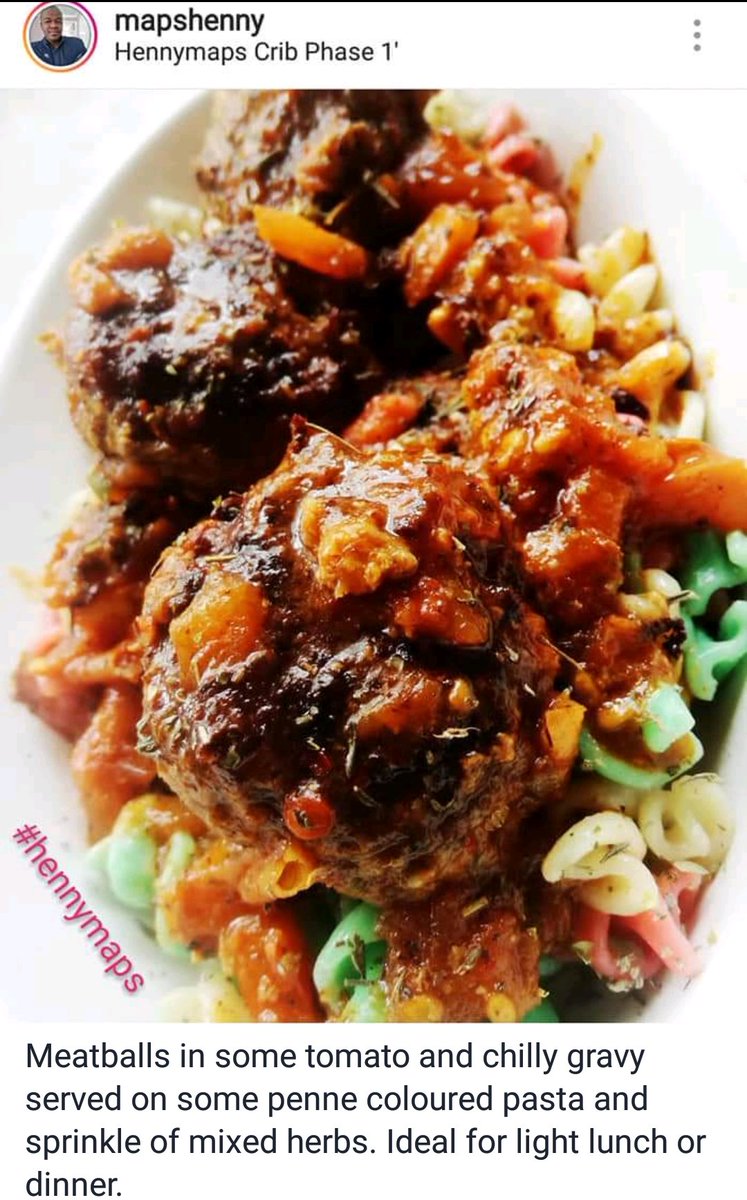 hennymaps's tweet image. 3/5..#FoodThread

·Dishing in a plate e white  makes the food stand out
·Presentation e botlhokwa, gore o baya jang starch hale, salad hale, o sa stock pille everything, mme gape o sa dire gore dijo di tshabane.
·Different colours 🎨 + textures r a great way enhance presentation.