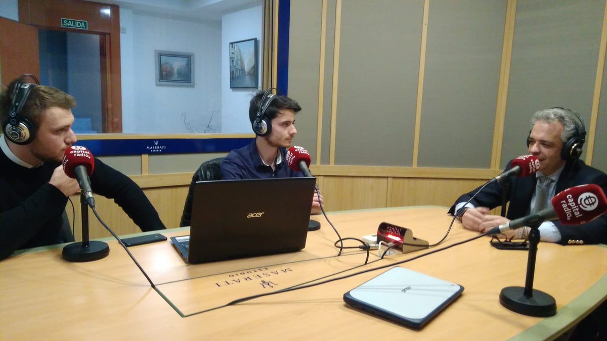 LigadeBolsa's tweet photo. Ya tenéis disponible el #Podcast de @EstiloyFinanzas 🎙📻 con la entrevista realizada a @Javi_yuste97 y @rodrigovlc97 de @UVinvest_ 📊
#LigadeBolsaenlaRadio #CapitalRadio
https://t.co/4pFGnffSgJ https://t.co/WH8qqyJHAv