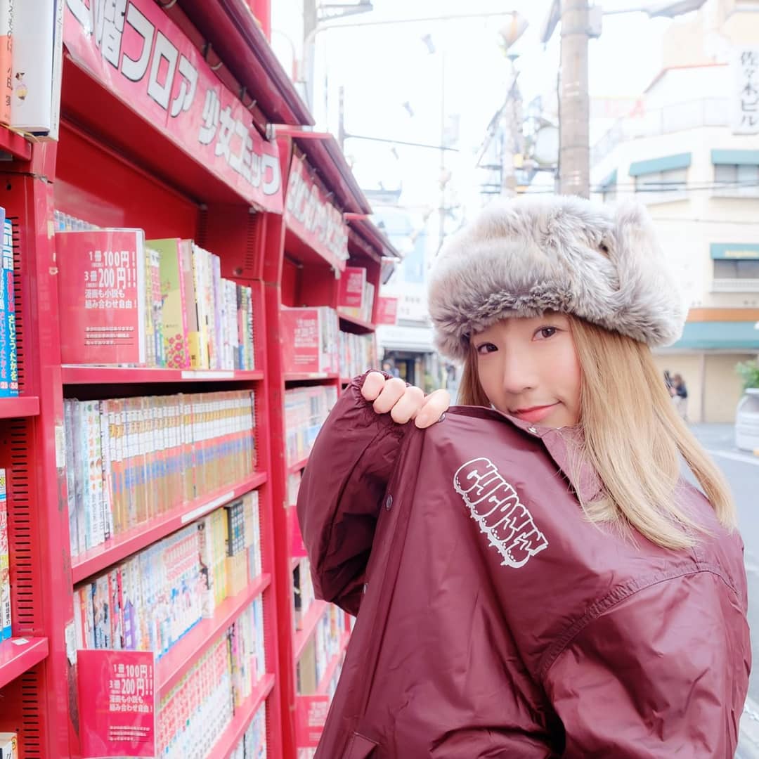 KGO_TheDope's tweet image. コラボのコーチジャケットのデザインしてくれたネムレスうてなゆきちゃんが自らモデルしてくれました☆おかげさまでたくさん売れました！今日味園ユニバースでアイドルイベントに出演してたみたいでわざわざ着用してくれてたみたいで感謝です！
今年も生誕祭出れるかな？(笑)

#CYCOSIS
#うてなゆき