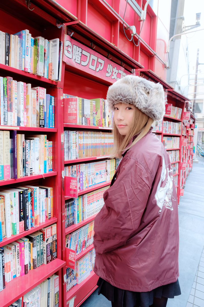 KGO_TheDope's tweet image. コラボのコーチジャケットのデザインしてくれたネムレスうてなゆきちゃんが自らモデルしてくれました☆おかげさまでたくさん売れました！今日味園ユニバースでアイドルイベントに出演してたみたいでわざわざ着用してくれてたみたいで感謝です！
今年も生誕祭出れるかな？(笑)

#CYCOSIS
#うてなゆき