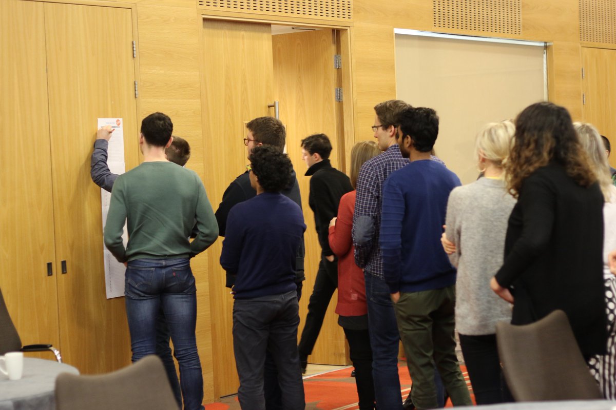 _sie_'s tweet photo. Students signing up to pitch later on (20 seconds pitch only!). We look forward to hearing their pitches..but only after @MelSherwood_ shows them how to deliver a Pitchtastic pitch! Delighted to have Mel for another year supporting our young entrepreneurs! #SIExploration https://t.co/pzjg8jAgmh