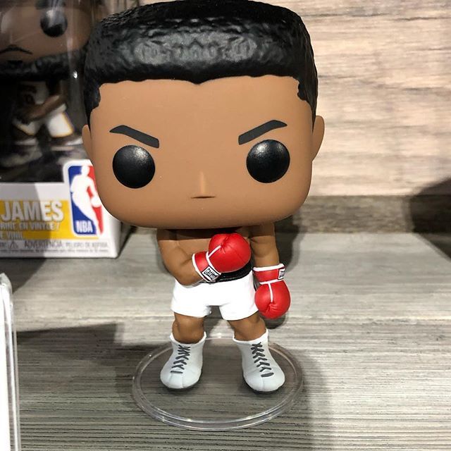 Pop Vinyl World on Twitter: "Detailed look at the new Sports Legends Muhammad  Ali Pop! Vinyl! *Pre-Order Link in our profile* For more information visit  https://t.co/KcQBAC3mp6! #muhammadali #boxing #popvinyl #popvinyls #pops  #nytoyfair2019 #