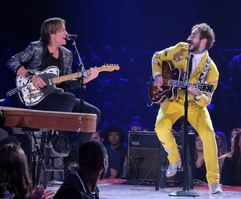 KeithUrban's tweet photo. Yo post..... thx again for a slammin jam - I love playin with ya. - you’re pure ‘je ne sais quoi’ brah!!!!!! -KU
#ElvisAllStarTribute • TOMORROW • 9/8c on @nbc https://t.co/wUffkGC97B
