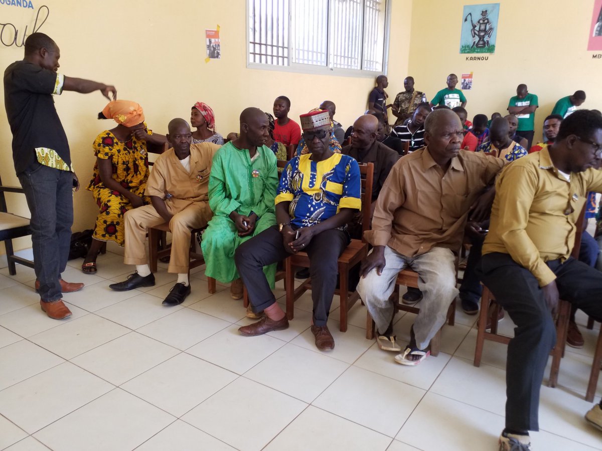 uepnddrrcaf's tweet photo. #UEPNDDRRenAction! Réunion ce 16 février à  l'hôtel de Ville de #Bouar avec la Jeunesse, Chefs de quartiers et Taximotos de #Bouar. #DDRR, on en parle. Et on sensibilise  sur le DDRR. Merci pour l'appui @RCA_Renaissance @UN_CAR @GouvCF @WorldBank, al https://t.co/NecXErY2oT