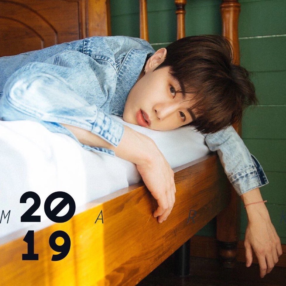 Pearl__Milktea's tweet photo. 「昼間のおやすみ」

☀️🌙

#got7で妄想 マーク Mark https://t.co/ZMTtZyjkZb