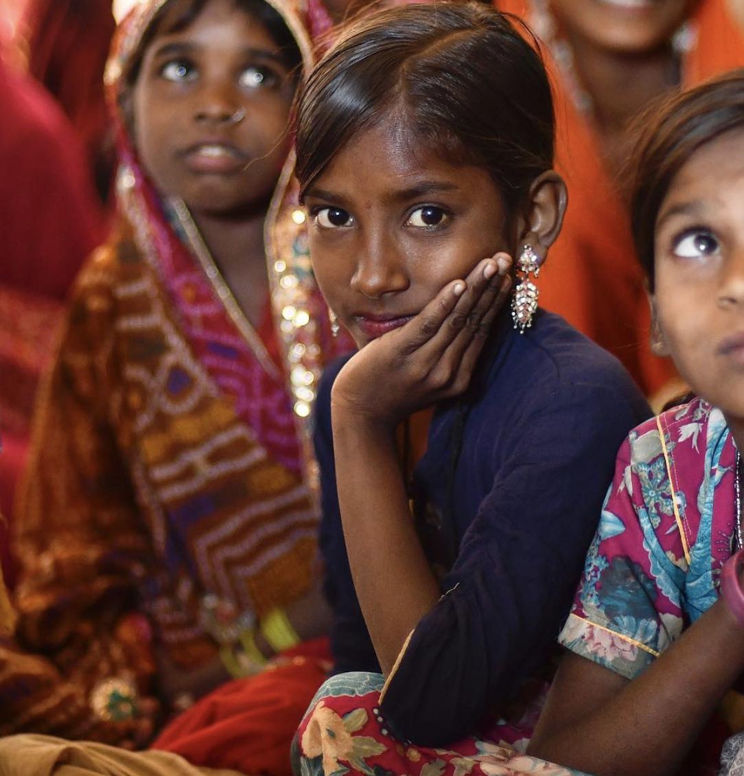 GirlUp's tweet image. How does posting a photo of your cat on social media help prevent early marriage in India? 🤔🤔

Download the @donateaphoto app, select @GirlUp &amp;amp; for every photo you post Johnson &amp;amp; Johnson will donate $1 to Girl Up's work preventing early marriage in India buff.ly/2BwLPfu