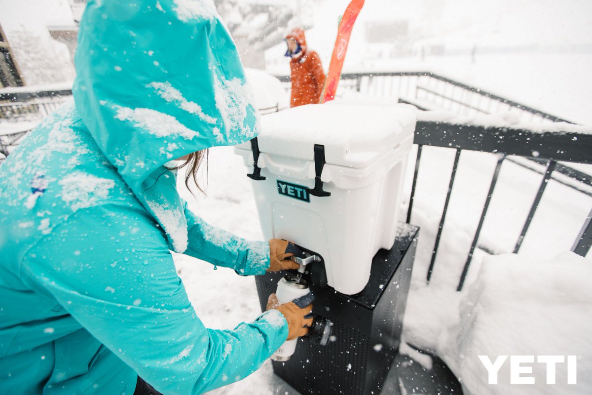 HauserStores's tweet photo. If you're spending the long weekend on the slopes make sure to stay hydrated! ❄️
Shop our Yeti collection online and Save-the-Tax with code: SPRING2019: https://t.co/ACdojPzCcN
#shophauser #yeticoolers #ski season https://t.co/7exvnxlTNQ