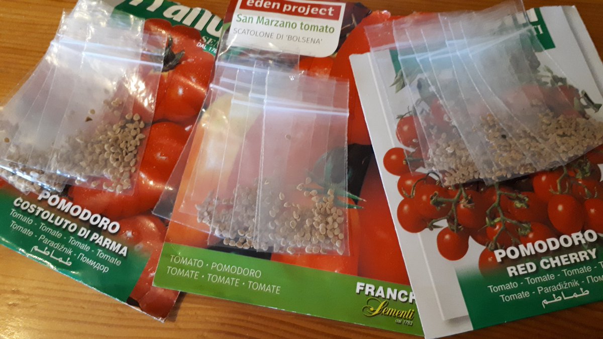 More tomato seeds than I need in these Franchi and Eden Project packets! 7 people can receive a FREE small packet of San Marzano, Costoluto di Parma AND Red Cherry tomato seeds. Just Retweet to enter. Will draw 7 names Sunday 17th Feb at 8pm.