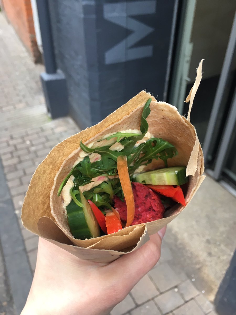 Check out the lovely beetroot falafel wrap I got as a late lunch from <a href="/mao_gallery/">Modern Art Oxford</a> at a reduced price thanks to @TooGoodToGo_UK 😊☺️ saving food from going to waste and giving myself a little bargain at the same time!