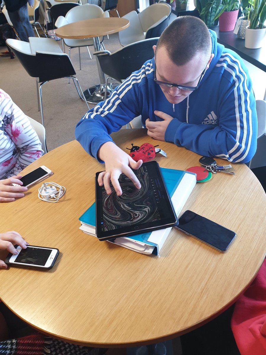 O2GuruMike's tweet image. Had a great time with the guys over at #Space4Autism getting to know the guys and showing Paddy some of the cool art effects on my art app Procreate
Can’t wait for next week!
@xlincyannx @o2AshleyHayes @JakeSherratt2