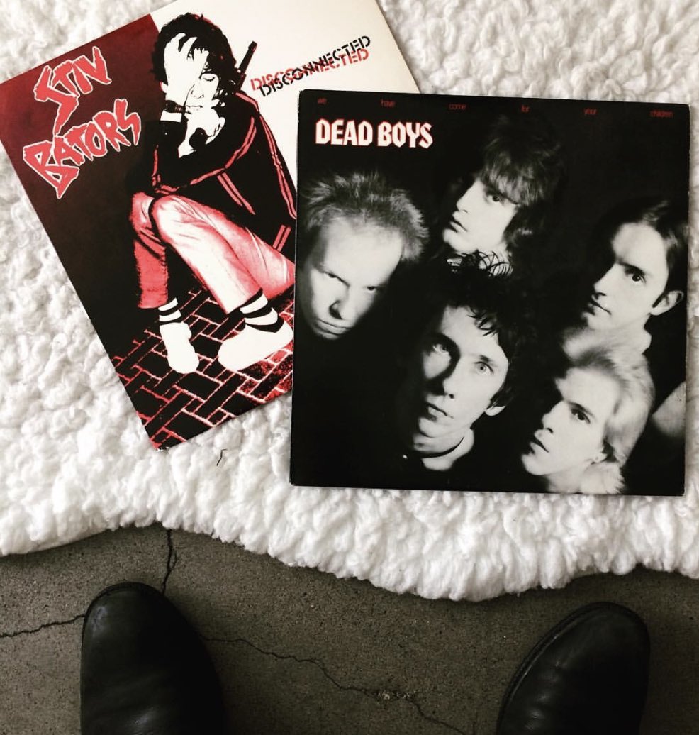 LaRockaUSA's tweet photo. #Repost from contact_records on Instagram. STIV - Mint original copies of his Power-Pop solo album and UK copy of the second DEAD BOYS album #stivbators #deadboys #bomprecords #contactrecords #vinyligclub https://t.co/Eakxk2krs3