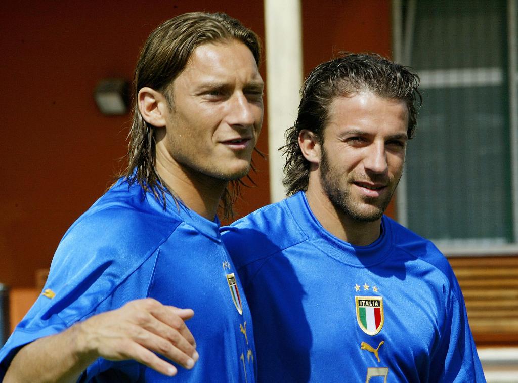 Francesco Totti e Alessandro Del Piero, duas lendas da Itália.🇮🇹
Como se portariam os "azzurri" se ainda estivessem no activo?