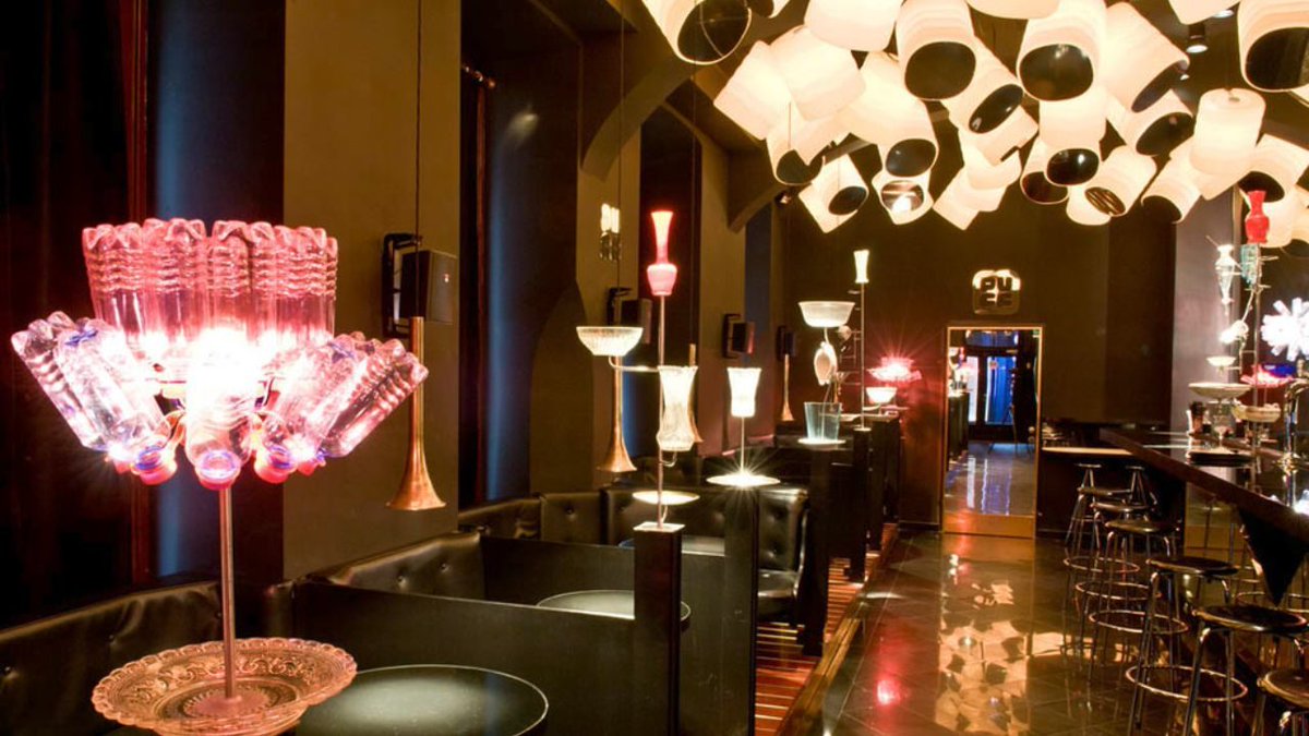Keep it classy in #Vienna at these swanky cocktail venues 🍸✨: bit.ly/2yvVr8U
⠀⠀⠀ ⠀
#AVDM #AVDMmag #AVDMvienna #Wien #CocktailBar #TravelTips #VisitVienna