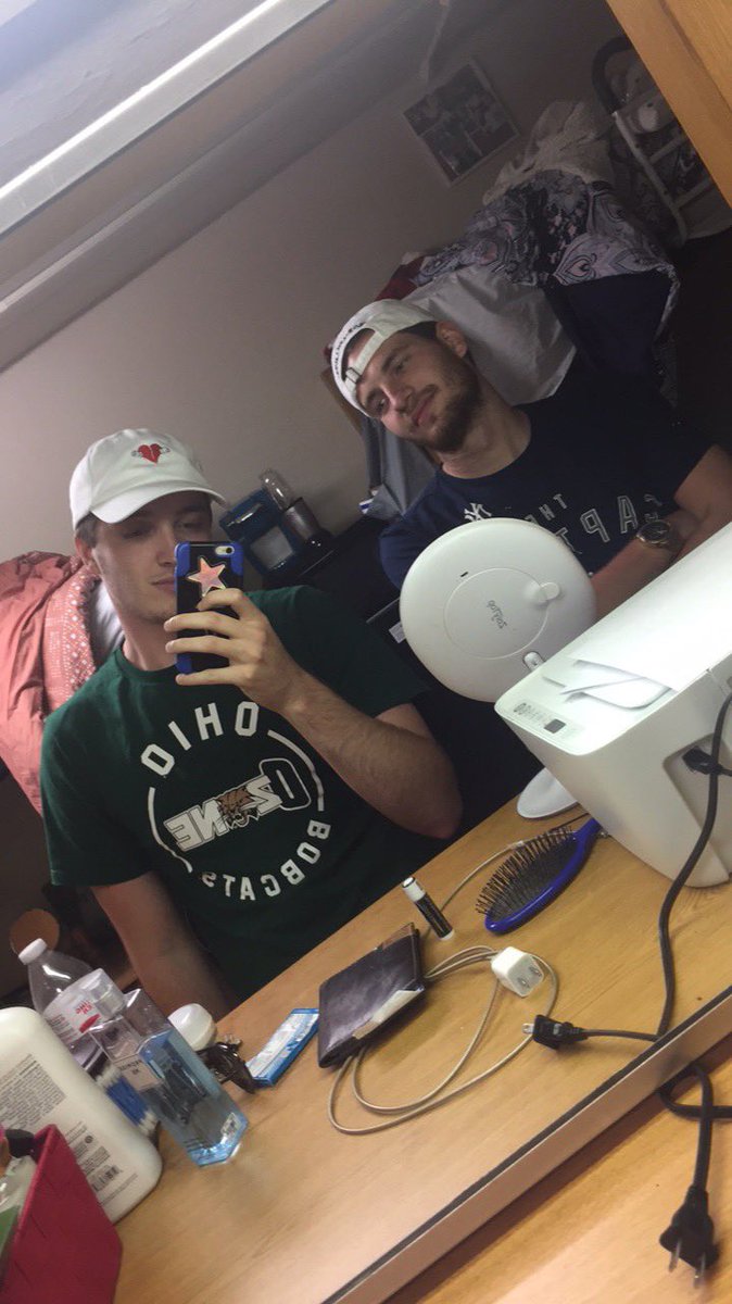 huuhhh___'s tweet photo. Happy birthday to my best friend @MitchellD10 turning 75 today🤪 https://t.co/hLrNHCeKou