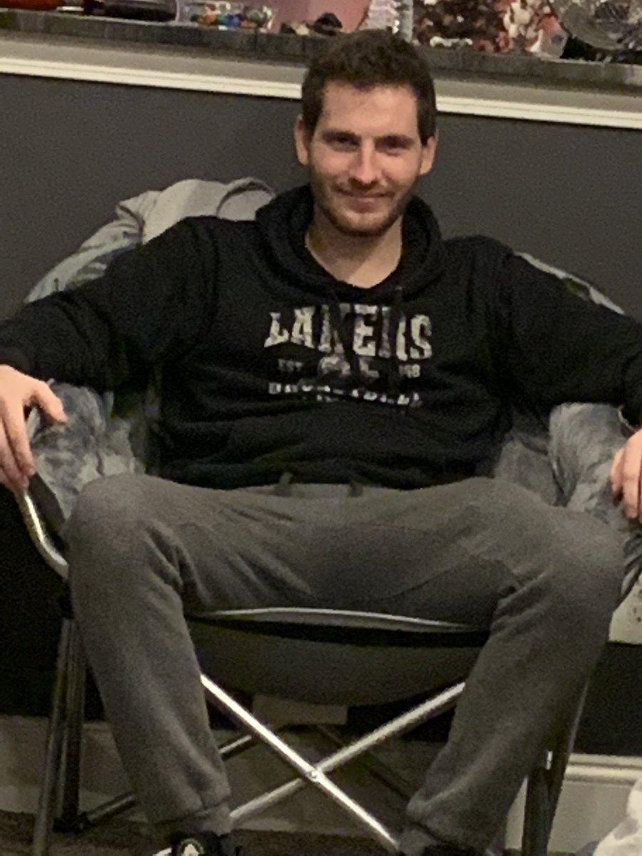 huuhhh___'s tweet photo. Happy birthday to my best friend @MitchellD10 turning 75 today🤪 https://t.co/hLrNHCeKou