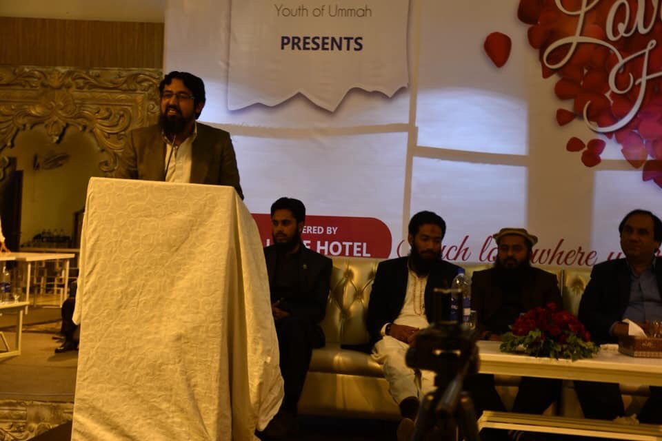 AMSMuridke's tweet photo. Engr. Muhammad Haris (Motivational Speaker, Youth Activist) gave a conclusive and interactive talk on the topic “REAL LOVE”. It was the most interesting topic of the event in which the audience participated a lot.

#LOVE_HAPPENS 💕 #YOUTH_OF_UMMAH https://t.co/9BBvg8tn2X