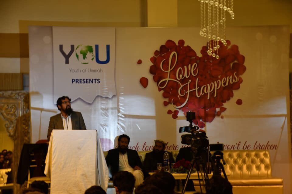 AMSMuridke's tweet photo. Engr. Muhammad Haris (Motivational Speaker, Youth Activist) gave a conclusive and interactive talk on the topic “REAL LOVE”. It was the most interesting topic of the event in which the audience participated a lot.

#LOVE_HAPPENS 💕 #YOUTH_OF_UMMAH https://t.co/9BBvg8tn2X