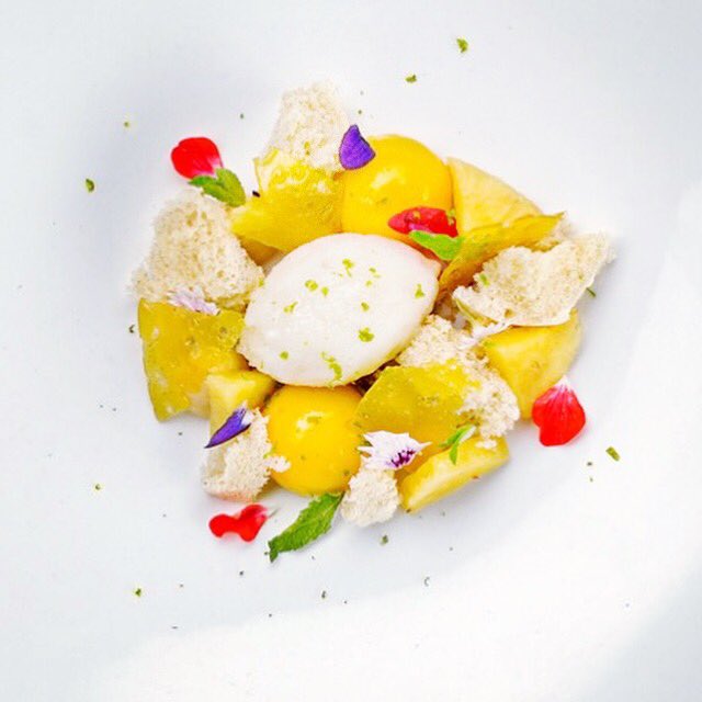 Tropical dessert 

#pastry #pastrychef #dessert #tropical #barcelona #lovemyjob