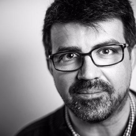 HenryMolina's tweet photo. “El hecho digital es un cambio tan importante como lo fue el neolítico y la revolución industrial, con la diferencia que se produce de una manera mucho más acelerada. [....] Y pone de relieve la necesidad de un nuevo contrato social.” @genisroca https://t.co/jZs5uPynpw