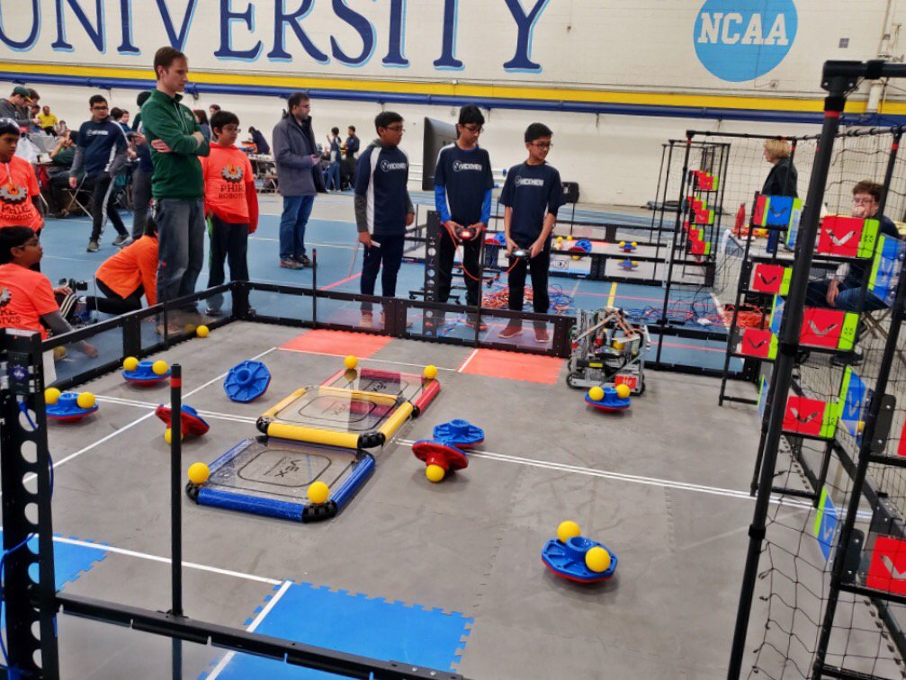 WidenerUniv's tweet image. Ready, set, #VEX 🤖! Welcome to the students, teams &amp;amp; spectators on campus today competing in the @VEXRobotics competitions, hosted by #WidenerEngineering. Good luck to all of the participants!