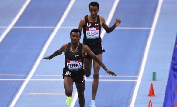 Ethiopian teenager Samuel Tefera breaks the 22-year-old 1500m indoor world record with a stunning performance in Birmingham 👏
👉 https://bbc.in/2ttDm8d