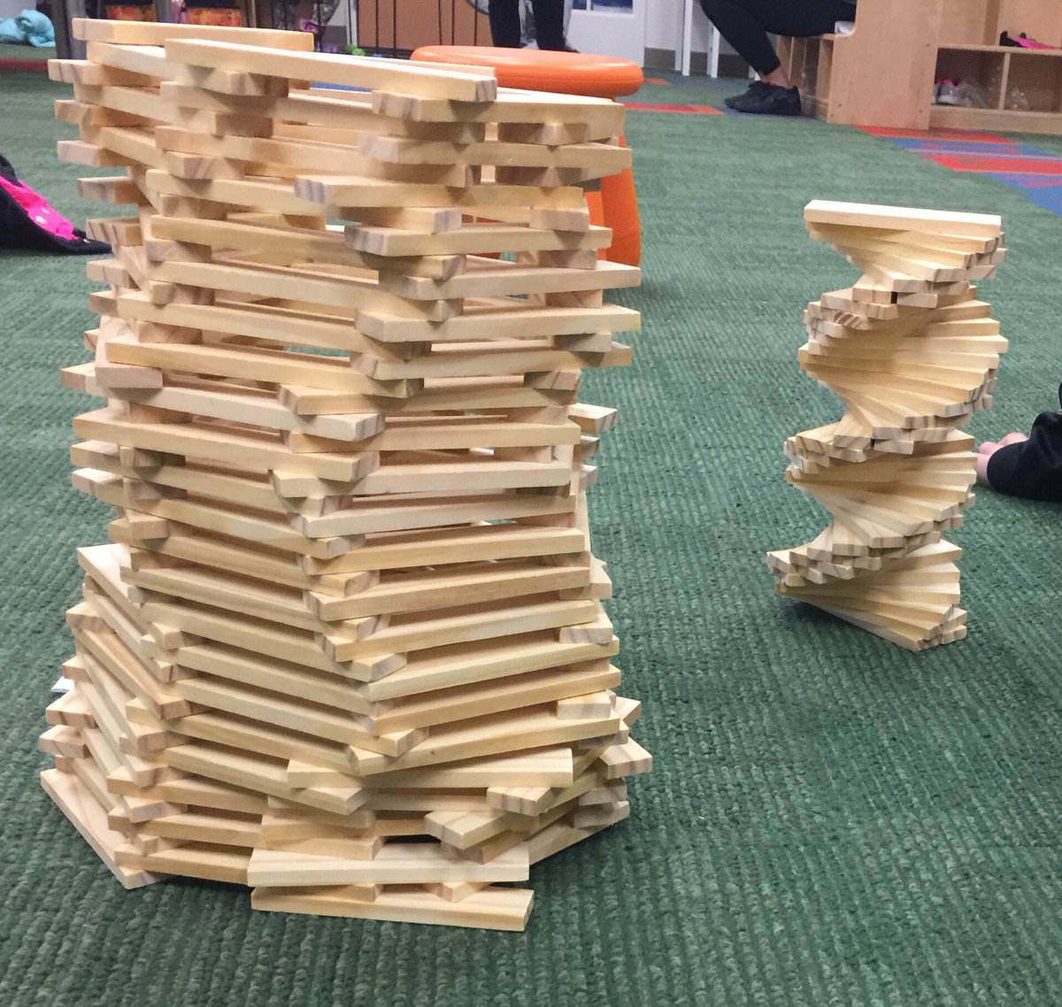 arutherfordK5's tweet image. @scratch , @KEVAplanks , and paint.net make for a great #MakerMorning at Girls Geek Day! @CrozetKids