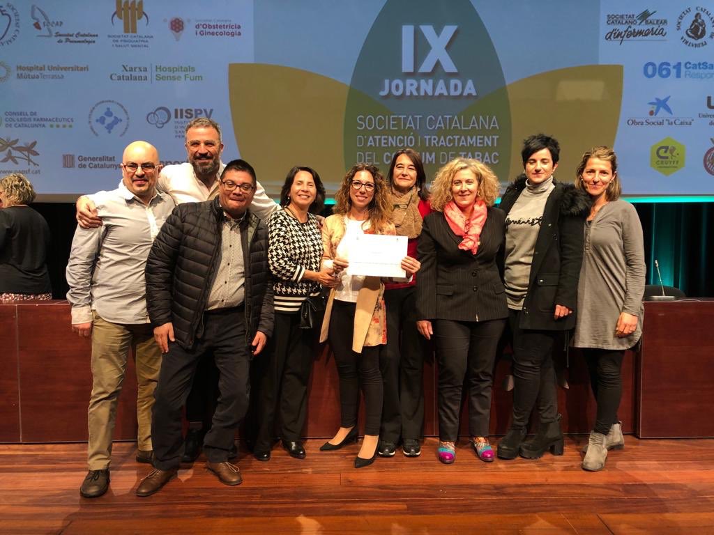 NuriaPrat3's tweet photo. Enhorabona a l’EAPP La Roca 1-Quatre Camins pel Premi a la millor comunicació en la IX Jornada de la Societat Catalana d’atenció i tractament del consum de tabac.
#APMN @icscat https://t.co/IybsrSRNBd