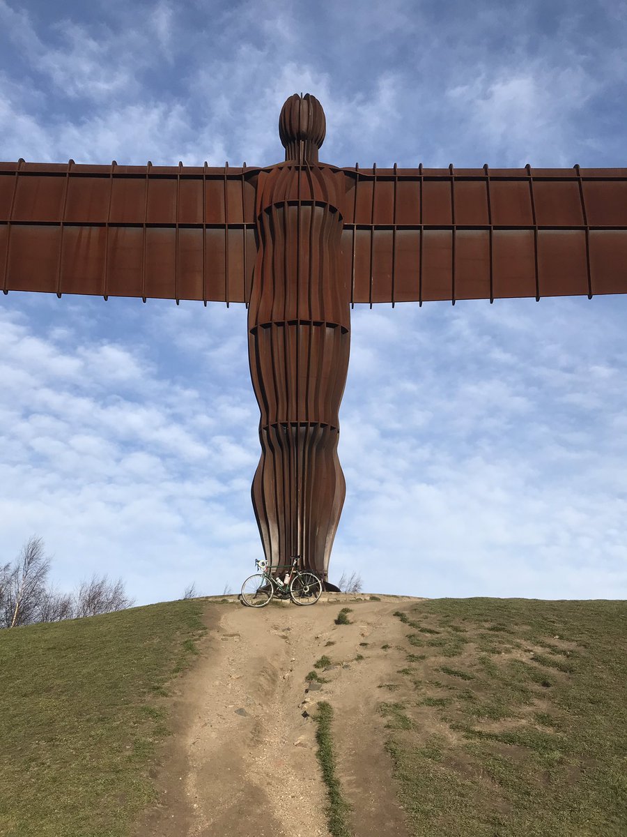 cycletourleader's tweet photo. Great day for #cycling 78 miles #Durham to #Seahouses via #newcastleupontyne #Tynemouth #coastandcastles #northumberlandcoast in my 25 yr old #JoeWaugh #LifeisGood https://t.co/NnVvSXjtqJ