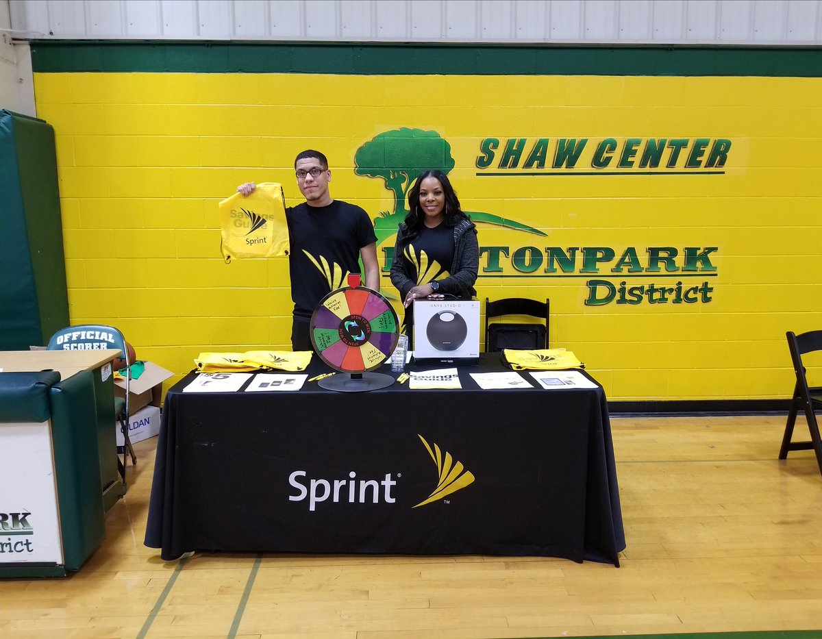 Natasha9603's tweet photo. COR- SPRINT Team HOMEWOOD first local Community Sponsorship of the year! COME SEE US! Dolton IL Grade School Basketbal Tournament!!@LangerSprint @DaniA10X @SprintSmallBiz @Sprint4Chi @ https://t.co/cnRN0w5awI