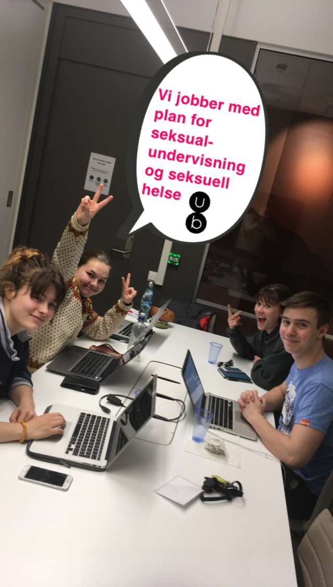 BergenUB's tweet photo. Denne flotte gjengen har denne uken diskutert den nye planen for seksualundervisning i skolen✏️📑 https://t.co/bsSVL2Voca