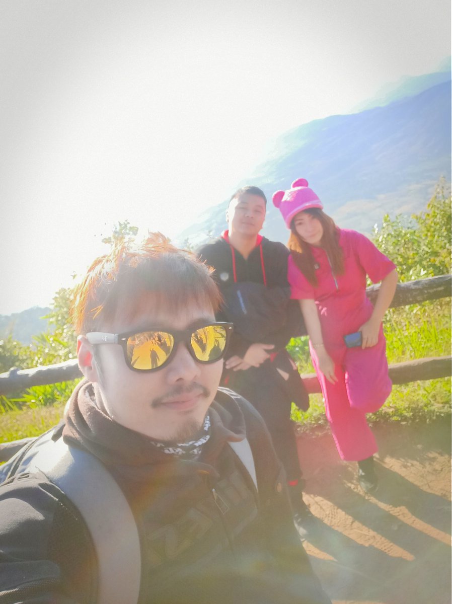 XMusicma's tweet photo. เมื่อไหร่จะได้มีโมเม้นต์ออกทริปเป็นคู่เหมือนคนอื่นเขาบ้าง 
#นักเดินทาง https://t.co/Mvp7K6KmwH