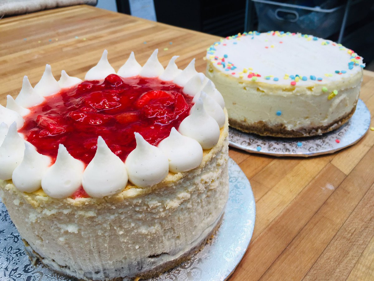TaylorMadeCakez's tweet photo. Valentine’s Day we had 8 cheesecakes sell out before noon. Today we have these two available and if you want to call us now you can reserve for pick up after we open at 10am. Call 778-412-2979. Go for it! https://t.co/CPyF2opR2k