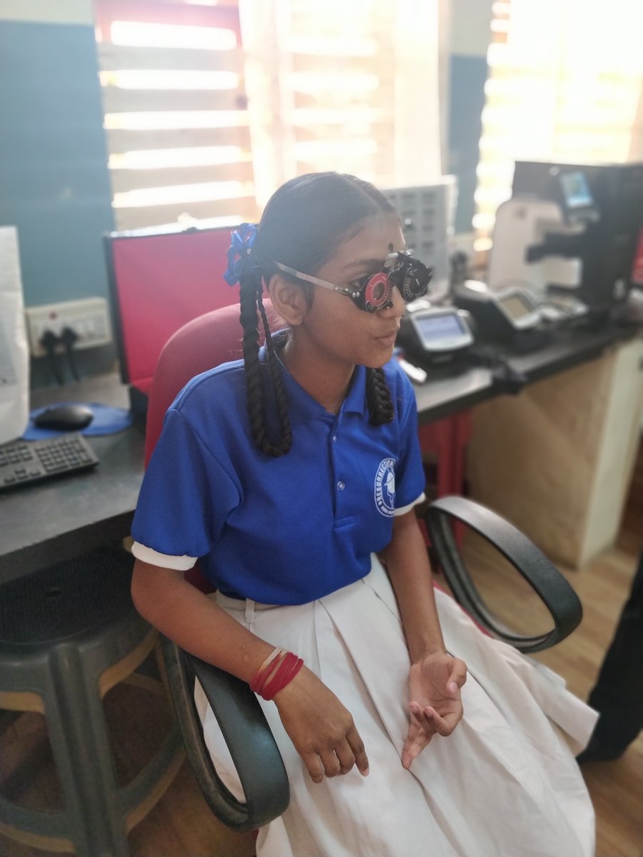 LetsEndorse's tweet photo. #SpectacularSaturday #ShapingVision We screened the vision of over 150 students from Std. 7 to 10 at (Govt.Aided) Resurrection School, MichealPalya, ahead of their examinations, with a goal to provide them fitting spectacles and aid their learning process. Join the journey. https://t.co/nq2XrzeJkI