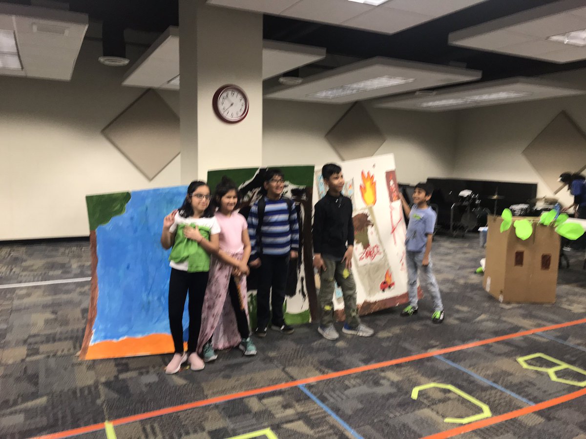 Dingereducation's tweet photo. The Fuzz-E Bananas from @TadlockElem and Sem wowed the crowd during the Destination Imagination tournament! Thanks to our parent coach, Mrs. Kaushal!#tadlockrocks https://t.co/XEfOx6Xsir
