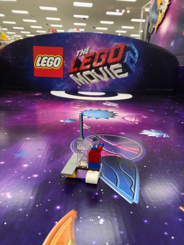 HotFireJS's tweet image. The LEGO movie event at T1822 is out of this WORLD! #LegoMovie #TargetFun