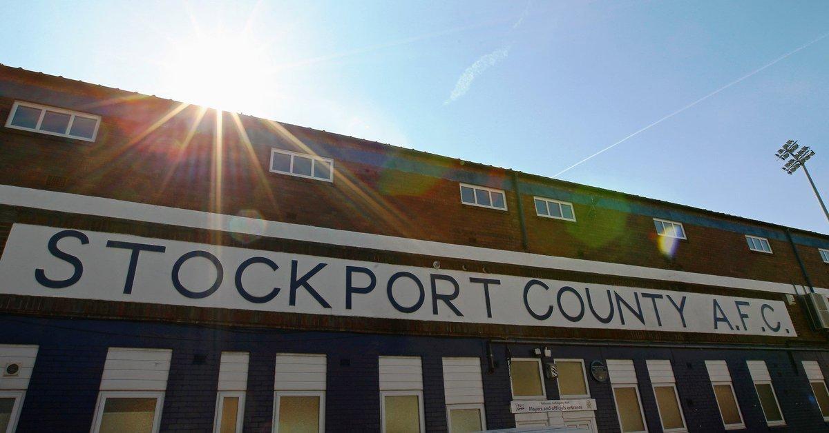Stockport County's updated form:

DWWWDWWWWWWWWWWDWW
Haven't lost a game since December
Haven't lost a league game since November
A new post-war record for games unbeaten
Three points off the top

#stockportcounty