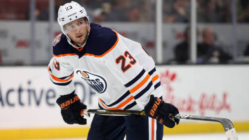 #TradeCentre ALERT: #Canucks acquire Ryan Spooner from #Oilers for Sam Gagner. #TSNHockey
  
MORE: tsn.ca/oilers-acquire…