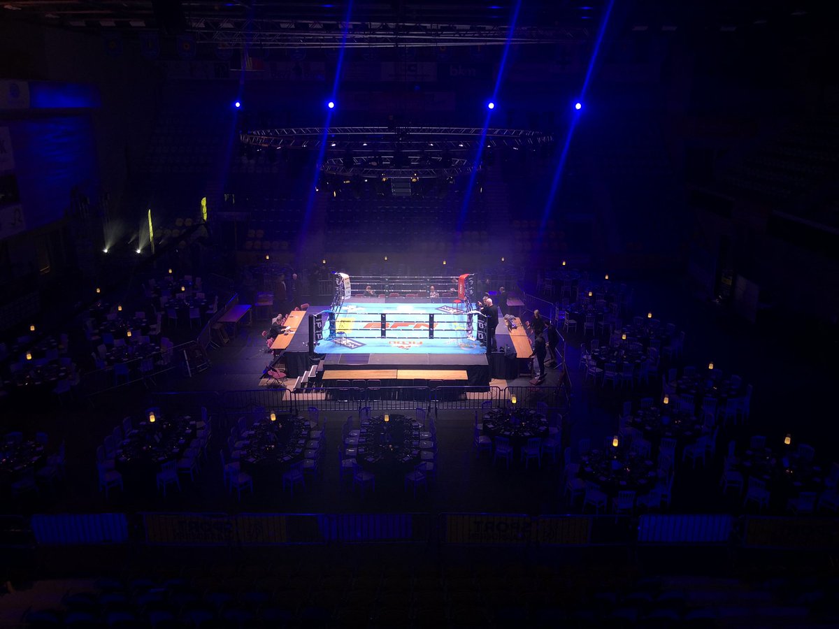 BFNpromotions's tweet photo. The calm before the storm
The stage is set for two Cruiserweight Kings π₯ #NgabuNielsen #BoxingFightNight2 #EBUontheLINE https://t.co/lZsA2Ugvad