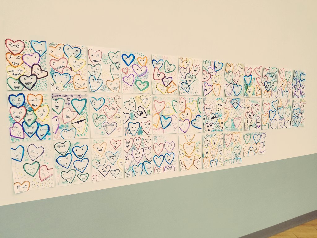 It only takes a few minutes to share some love! Our 2nd grade stars made these adorable, friendly hearts with Mrs. Espitia! They bring a smile to my face as I walk down the hallway 😄💜