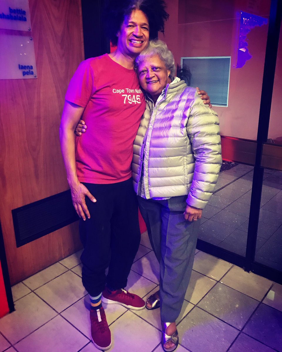 My Primary School music teacher, Mrs Arendse, from Square Hill Primary In Retreat, came to watch today!!!!!! And she gave me a thumbs up! MEANS FLIPPIN EVERYTHING!!!💥 My Heart is Warm 🔥😍 Good Teachers should be Celebrated and Honoured bigtime 🙏🏽🤸🏾‍♀️ #auntymerlethemusical